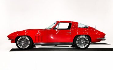 Chevrolet-Corvette-1965-Rally-Red-Black-37