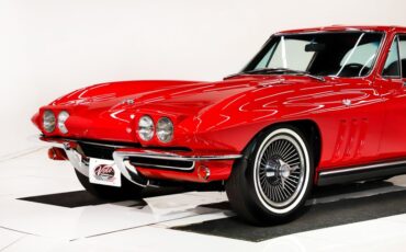 Chevrolet-Corvette-1965-Rally-Red-Black-49