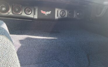 Chevrolet-Corvette-1965-SilverBlue-Black-11