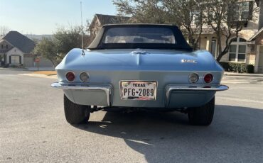 Chevrolet-Corvette-1965-SilverBlue-Black-8