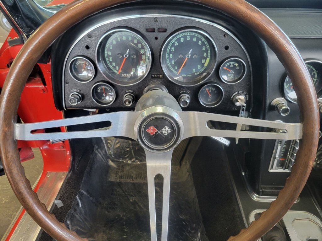 Chevrolet-Corvette-1966-16