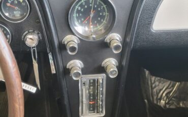Chevrolet-Corvette-1966-19