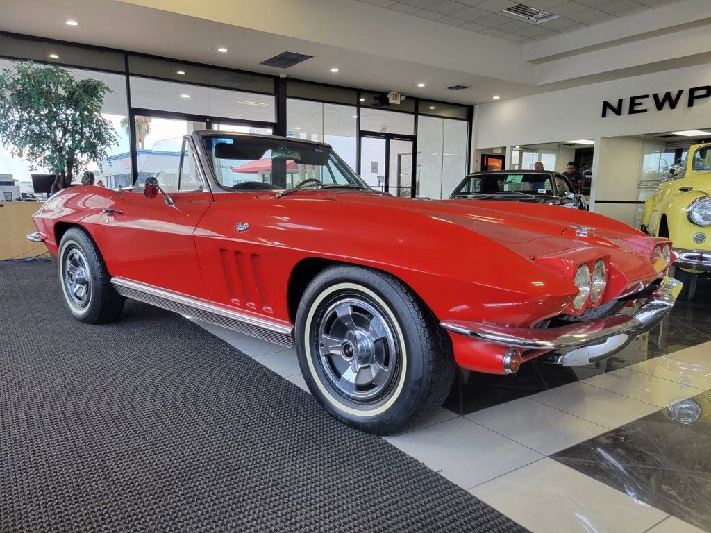 Chevrolet-Corvette-1966-2