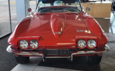Chevrolet-Corvette-1966-3