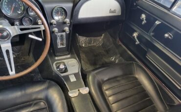 Chevrolet-Corvette-1966-8
