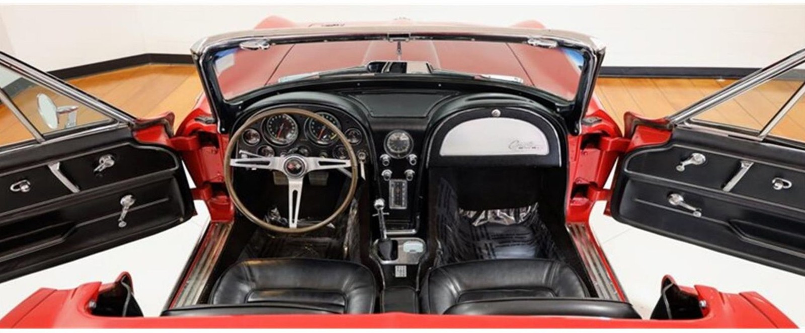 Chevrolet-Corvette-1966-Convertible-10