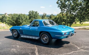 Chevrolet-Corvette-1966-Convertible-10