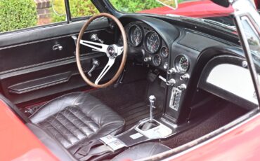 Chevrolet-Corvette-1966-Convertible-10