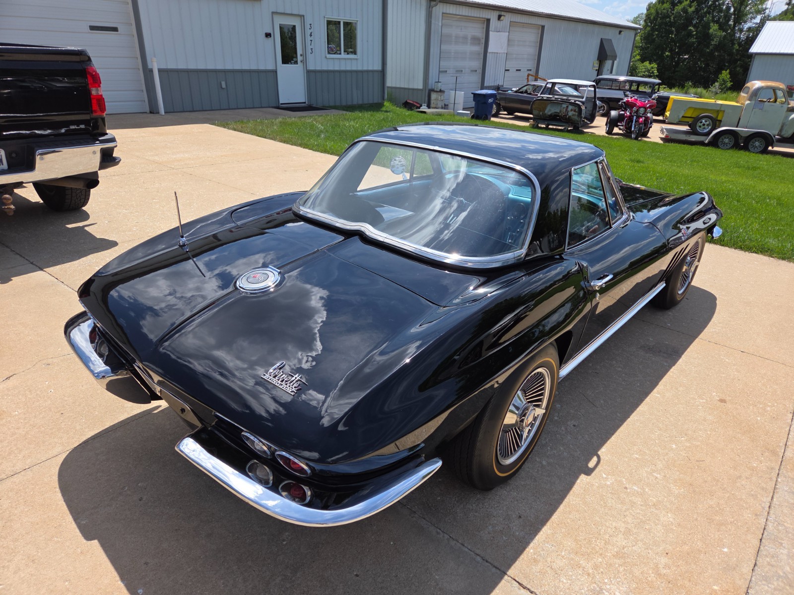 Chevrolet-Corvette-1966-Convertible-11