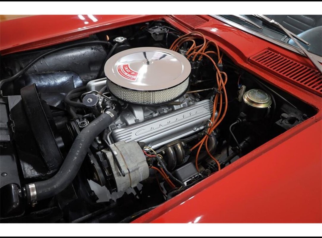 Chevrolet-Corvette-1966-Convertible-13