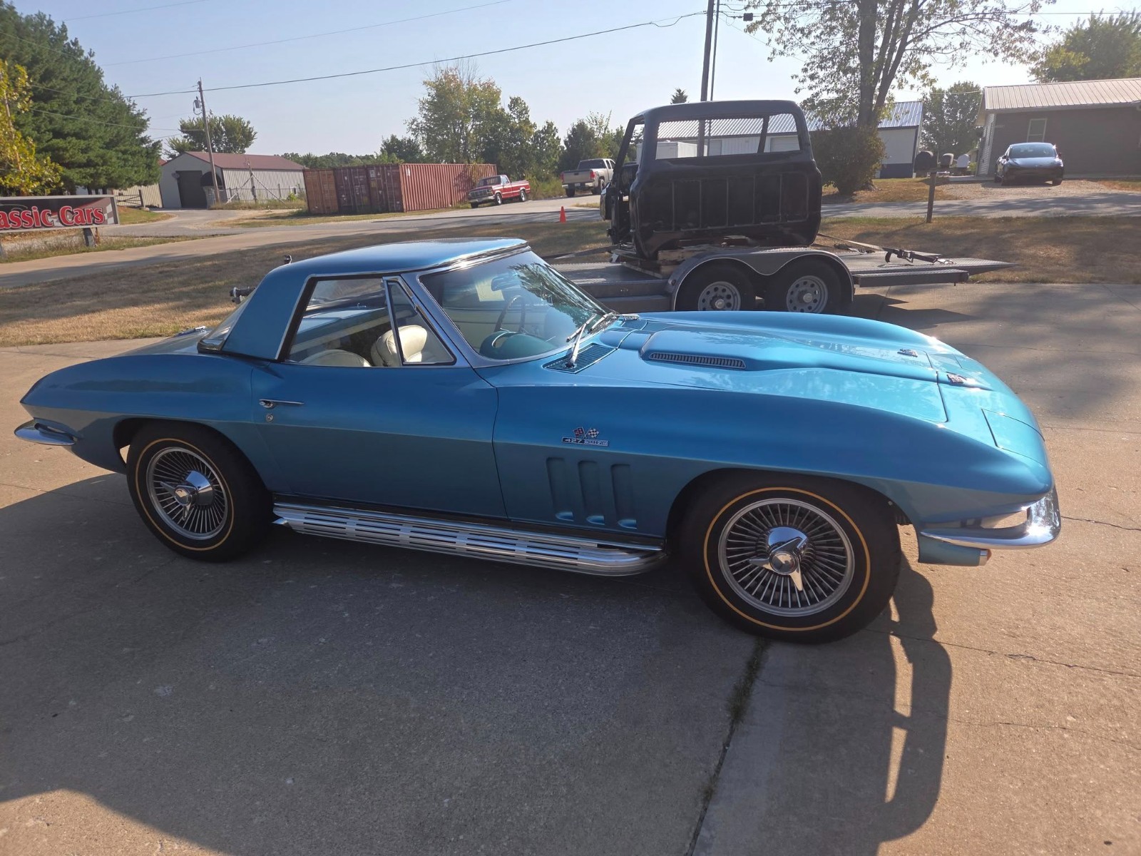Chevrolet-Corvette-1966-Convertible-13