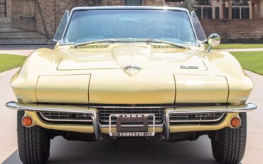 Chevrolet-Corvette-1966-Convertible-15