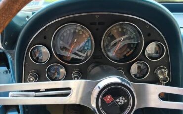 Chevrolet-Corvette-1966-Convertible-15