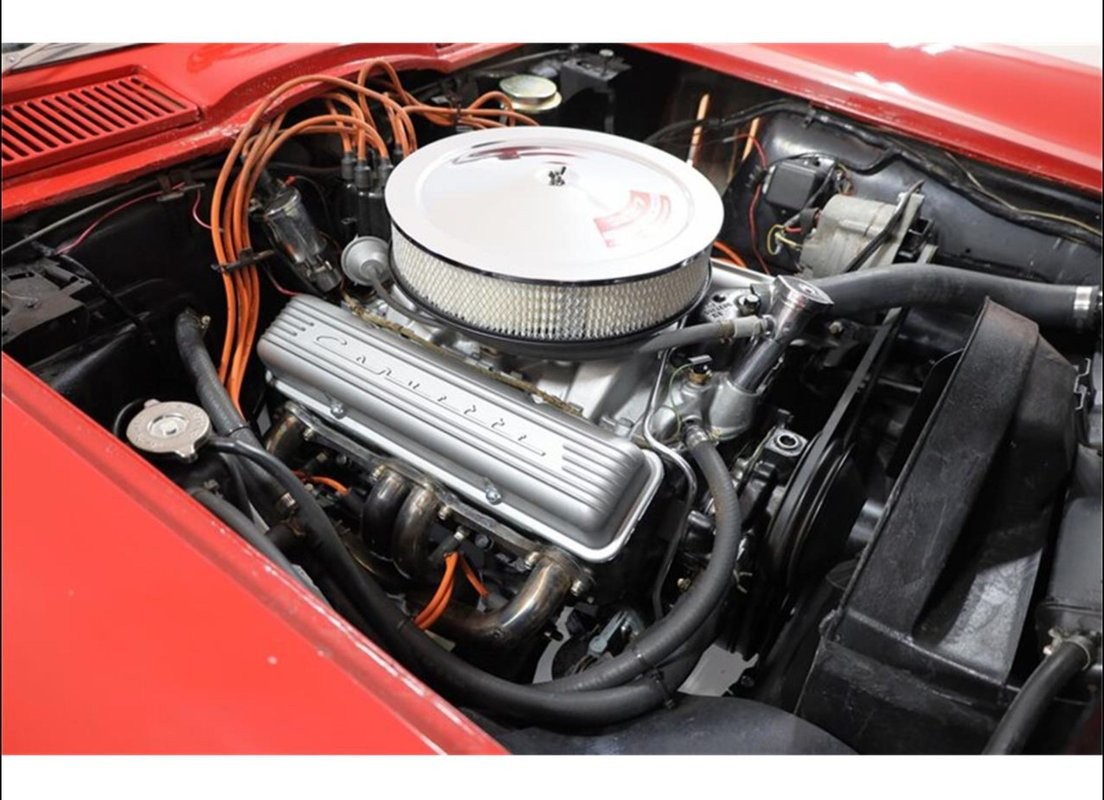 Chevrolet-Corvette-1966-Convertible-15