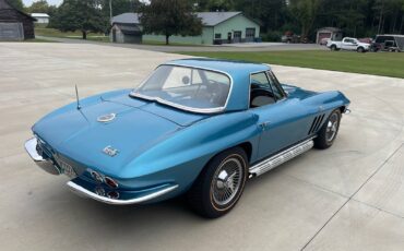 Chevrolet-Corvette-1966-Convertible-2