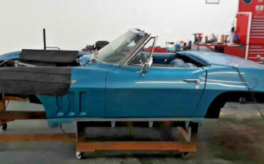 Chevrolet-Corvette-1966-Convertible-21
