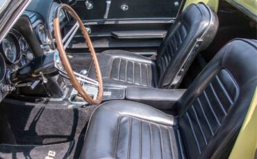 Chevrolet-Corvette-1966-Convertible-21