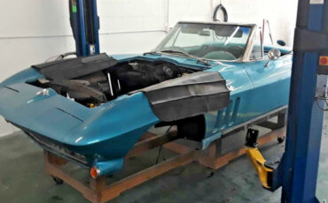 Chevrolet-Corvette-1966-Convertible-22