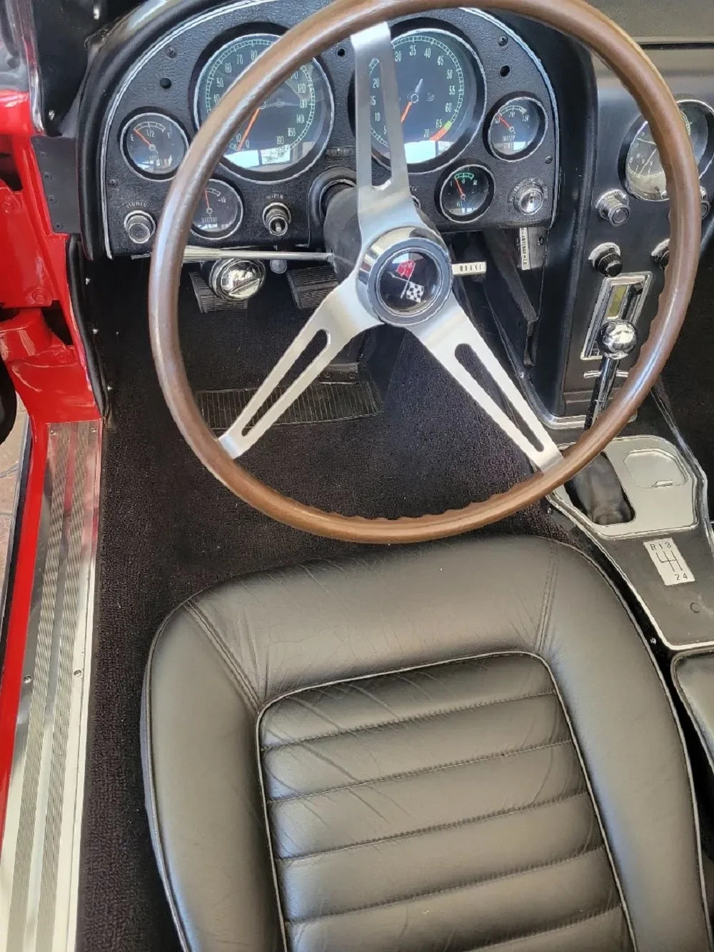 Chevrolet-Corvette-1966-Convertible-22