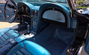 Chevrolet-Corvette-1966-Convertible-22
