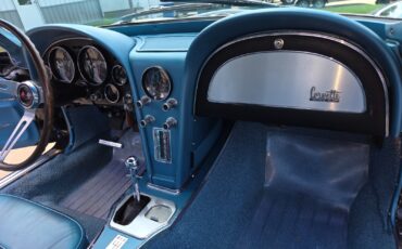 Chevrolet-Corvette-1966-Convertible-24