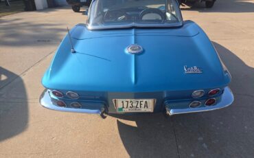 Chevrolet-Corvette-1966-Convertible-3