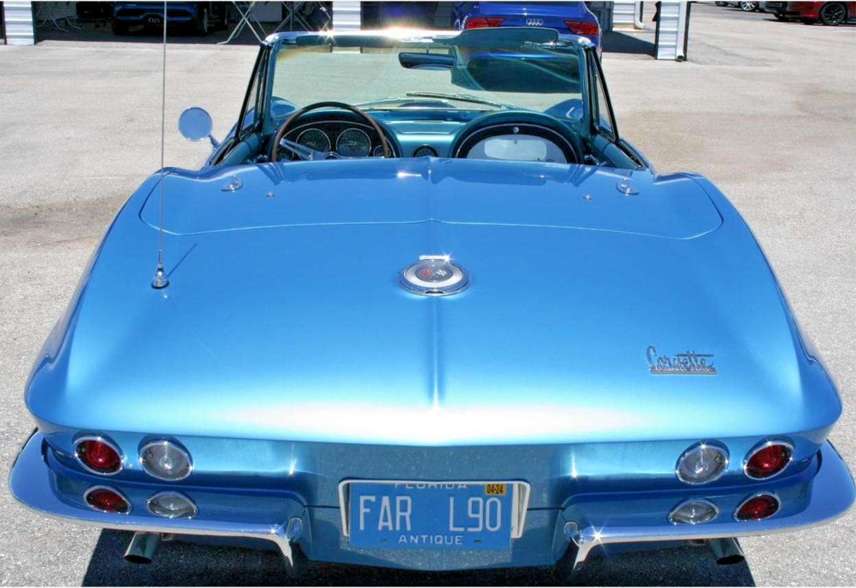 Chevrolet-Corvette-1966-Convertible-3