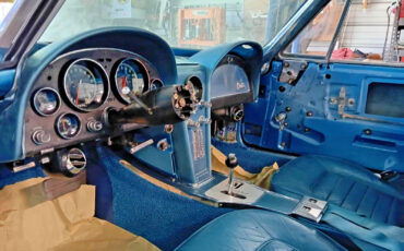 Chevrolet-Corvette-1966-Convertible-33