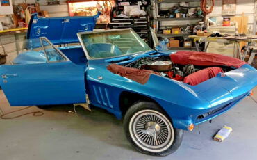 Chevrolet-Corvette-1966-Convertible-36