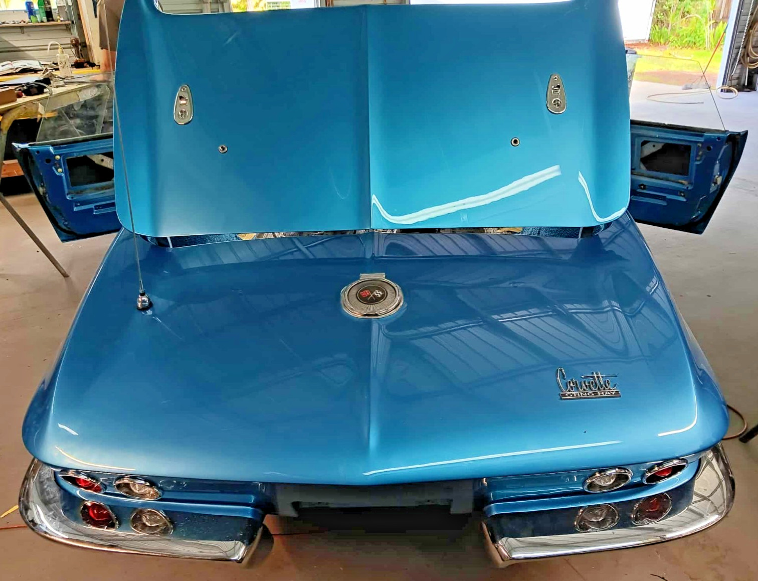 Chevrolet-Corvette-1966-Convertible-37
