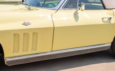 Chevrolet-Corvette-1966-Convertible-5