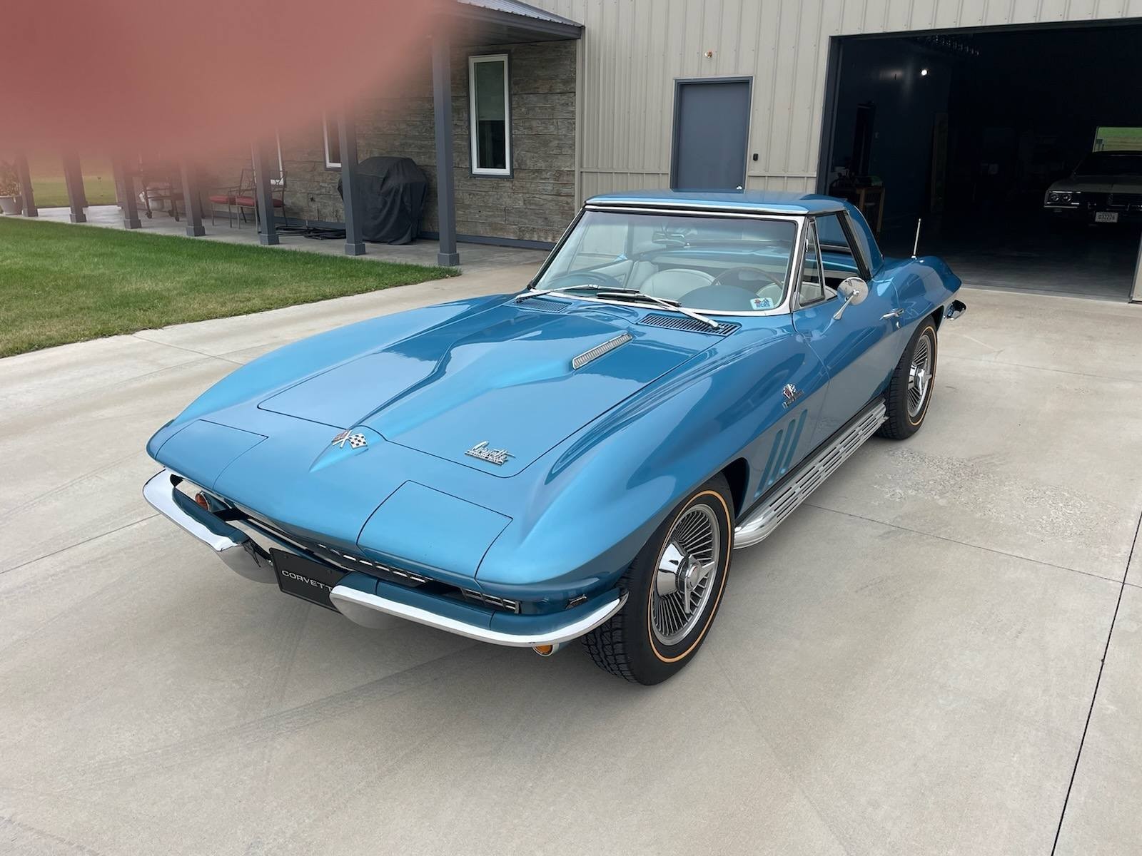 Chevrolet-Corvette-1966-Convertible-5