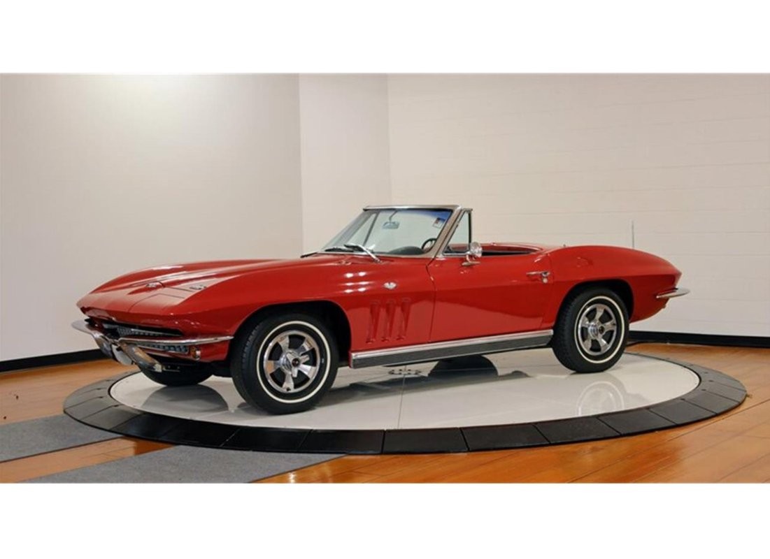 Chevrolet-Corvette-1966-Convertible-6