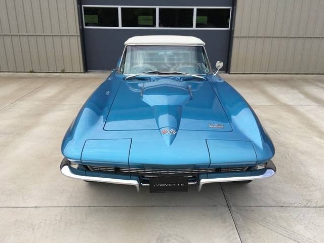 Chevrolet-Corvette-1966-Convertible-6
