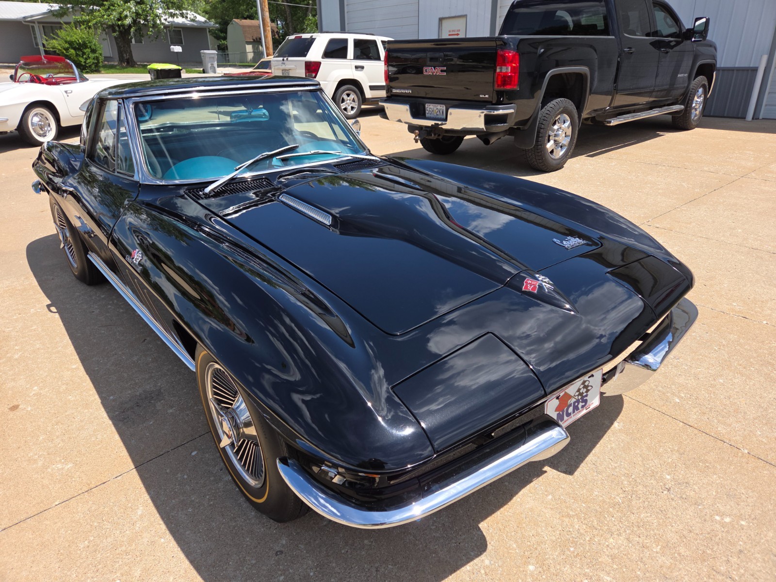 Chevrolet-Corvette-1966-Convertible-6