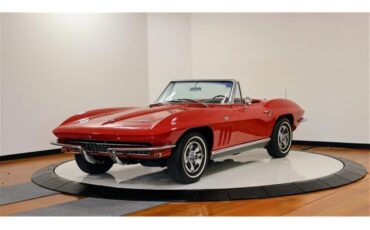 Chevrolet-Corvette-1966-Convertible-7