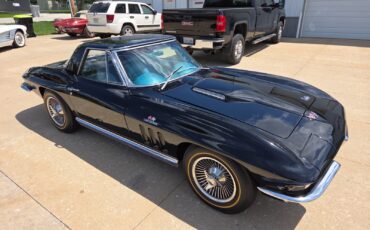 Chevrolet-Corvette-1966-Convertible-8