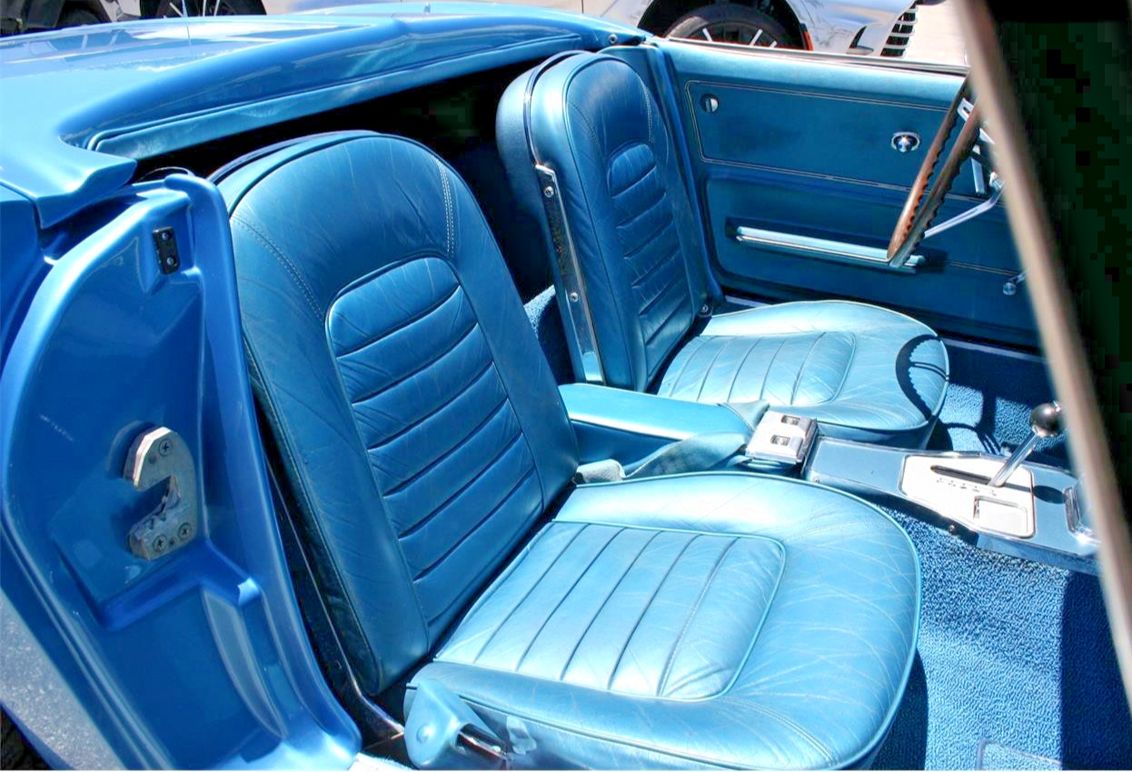 Chevrolet-Corvette-1966-Convertible-8