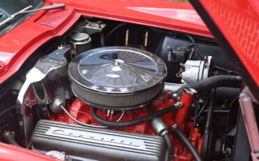 Chevrolet-Corvette-1966-Convertible-9