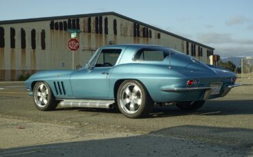 Chevrolet-Corvette-1966-Coupe-19
