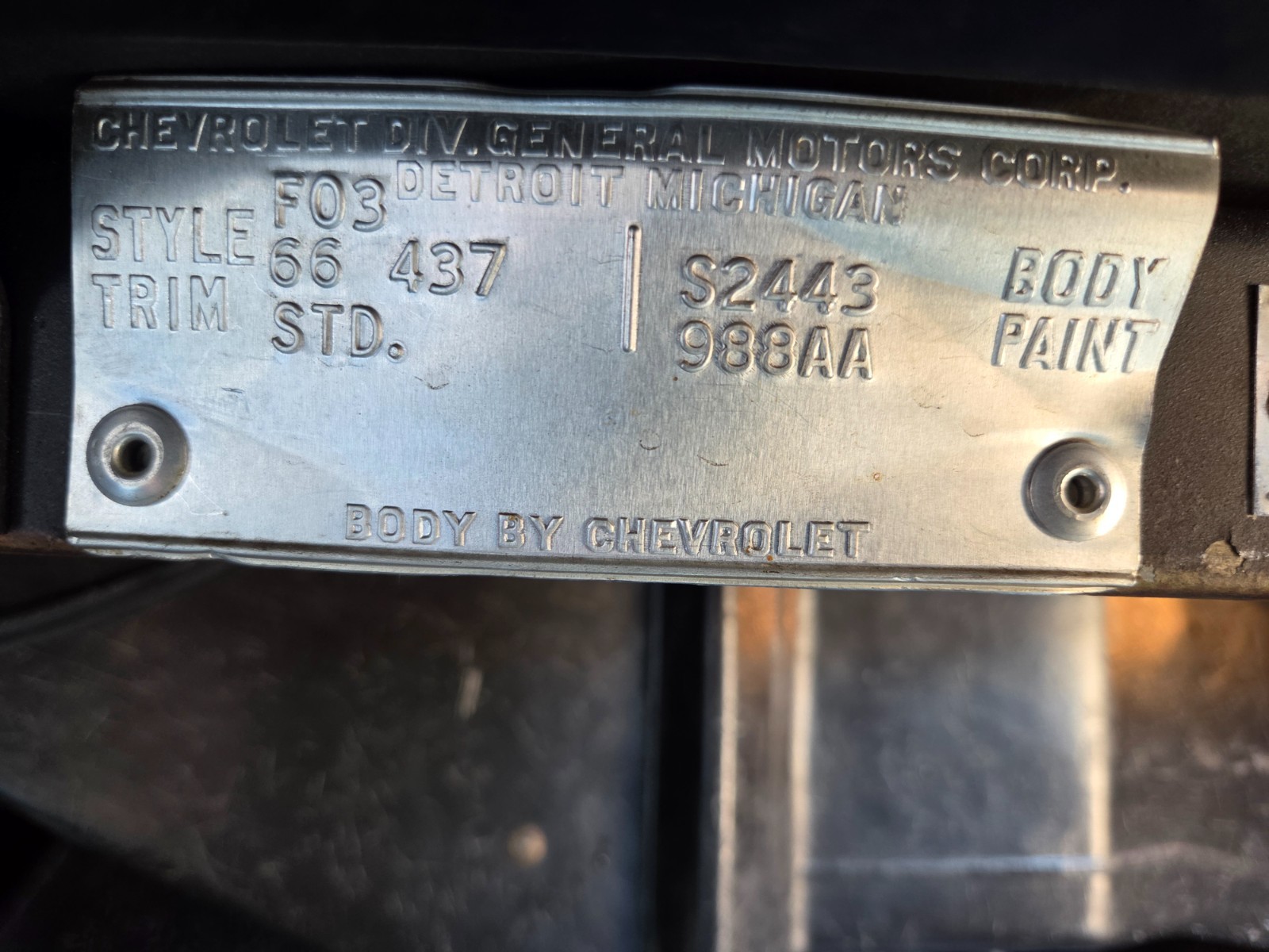 Chevrolet-Corvette-1966-Coupe-28