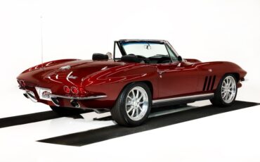 Chevrolet-Corvette-1966-Deep-Ruby-Black-1