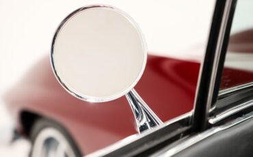Chevrolet-Corvette-1966-Deep-Ruby-Black-10