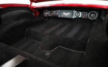 Chevrolet-Corvette-1966-Deep-Ruby-Black-13