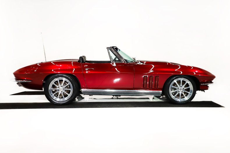 Chevrolet-Corvette-1966-Deep-Ruby-Black-15