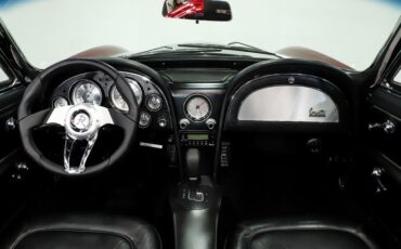 Chevrolet-Corvette-1966-Deep-Ruby-Black-21