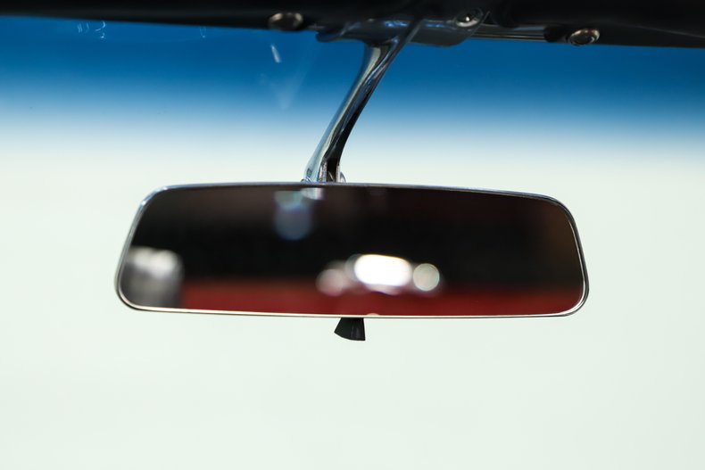 Chevrolet-Corvette-1966-Deep-Ruby-Black-27