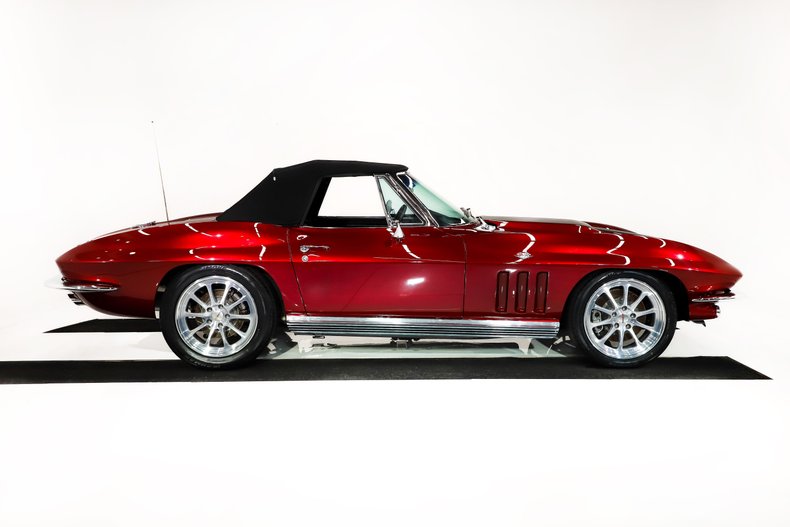 Chevrolet-Corvette-1966-Deep-Ruby-Black-28