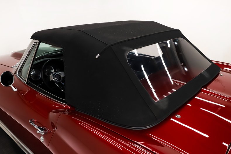 Chevrolet-Corvette-1966-Deep-Ruby-Black-32