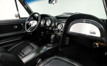 Chevrolet-Corvette-1966-Deep-Ruby-Black-37
